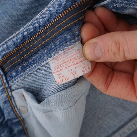 Vintage '90s Levi's 532 Mid Wash Straight Leg Blue Denim Jeans 32x30 - Picture 10 of 15